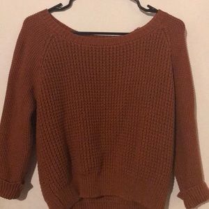 Women’s Knitted Crew Neck- L
